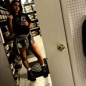 Meet your Posher, Leia